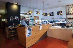 NAVŠTIVTE CAFÉ THERAPY
