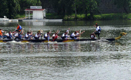Náš tým se umístil na 3. místě v Rotary Dragon Boat Charity Challenge 2021