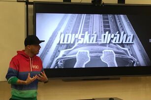 Promítání dokumentárního filmu Horská dráha