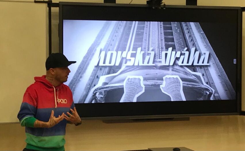 Promítání dokumentárního filmu Horská dráha