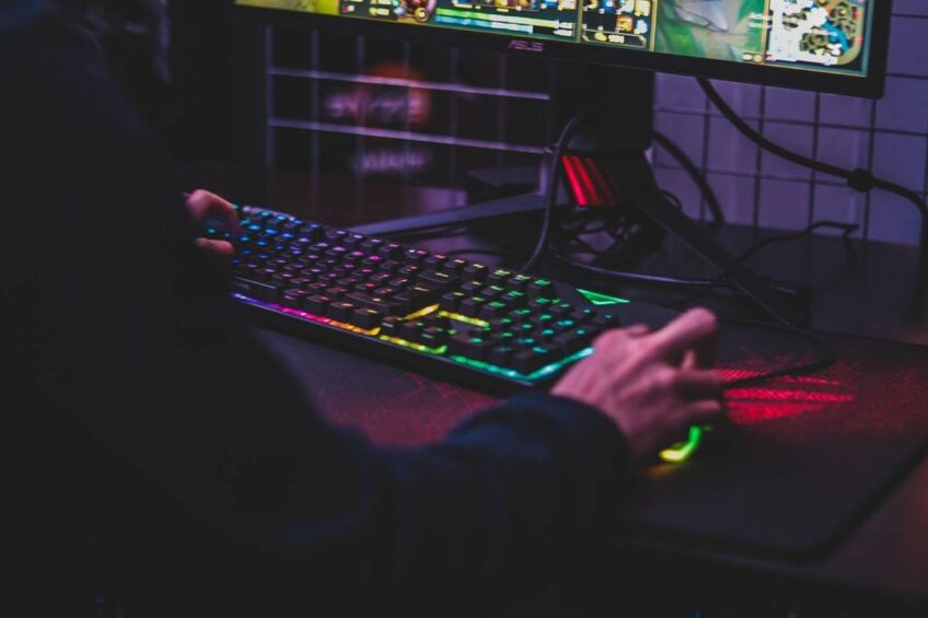 Marcel Ambrož, vedoucí Gambling ambulance, v pořadu ČT Bilance